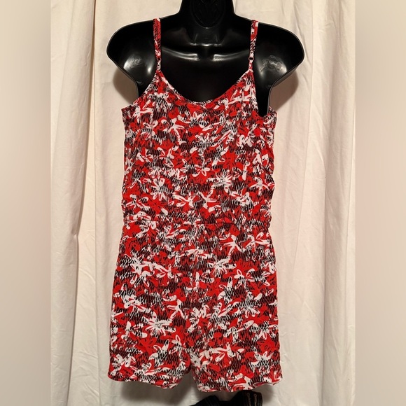 Banana Republic Women's Sz S Spaghetti Strap Red Romper With Pockets - Picture 5 of 6